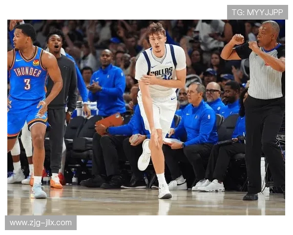 基德赞弗拉格持球组织能力出色赛场阅读比赛表现令人印象深刻